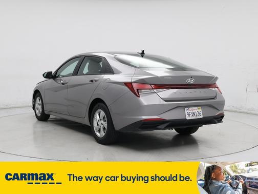 2023 Hyundai ELANTRA SE