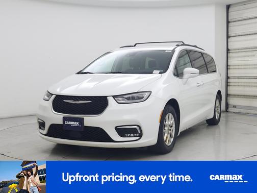 White 2022 Chrysler Pacifica Touring L