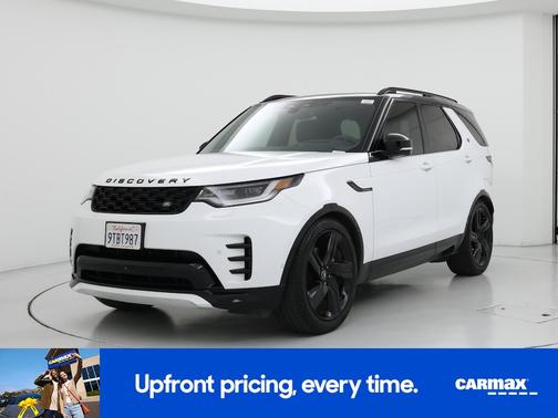 White 2024 Land Rover Discovery SE Dynamic