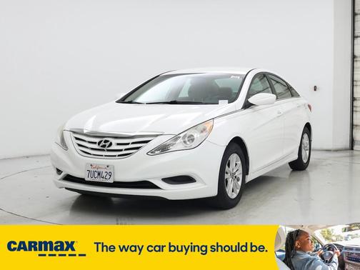 2013 Hyundai SONATA GLS