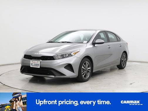 Gray 2023 Kia Forte LXS