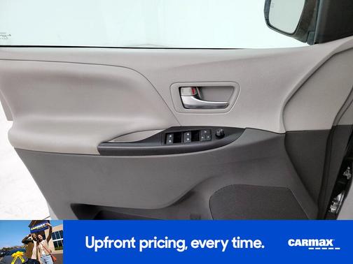 2020 Toyota Sienna LE