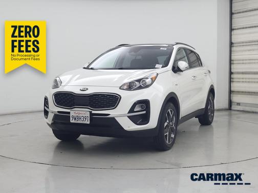 White 2020 Kia Sportage EX