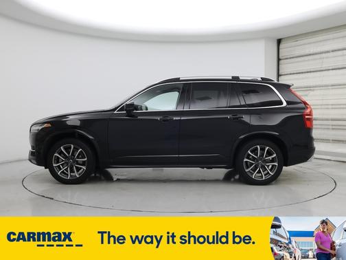 2019 Volvo XC90 T6 Momentum