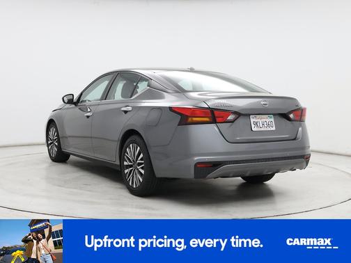 Gray 2023 Nissan Altima SV