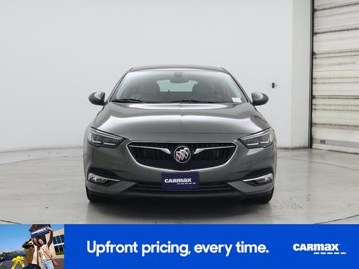 2019 Buick Regal Sportback Essence