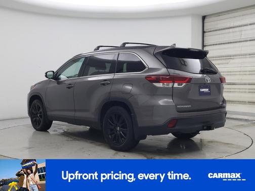 2019 Toyota Highlander SE