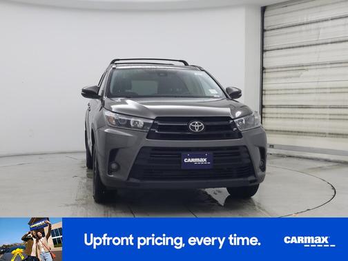 2019 Toyota Highlander SE