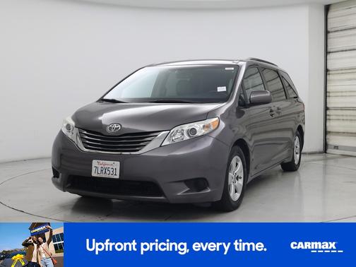 2015 Toyota Sienna LE