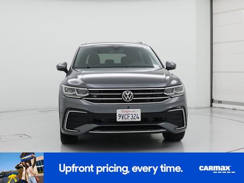 Gray 2022 Volkswagen Tiguan SEL R-Line