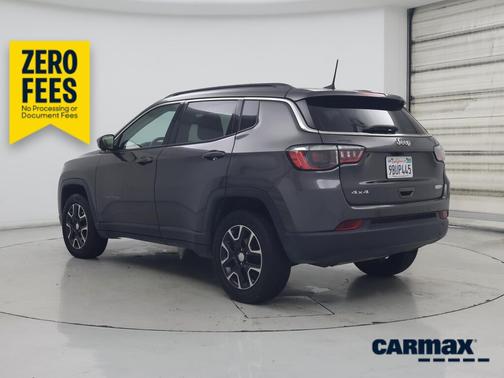 Gray 2022 Jeep Compass Latitude