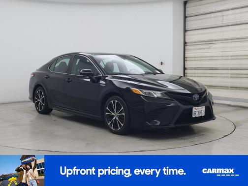 2020 Toyota Camry Hybrid SE