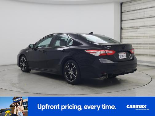 2020 Toyota Camry Hybrid SE