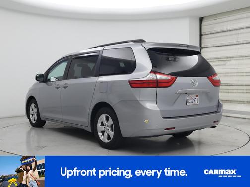 2016 Toyota Sienna LE