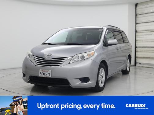 2016 Toyota Sienna LE