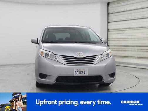 2016 Toyota Sienna LE