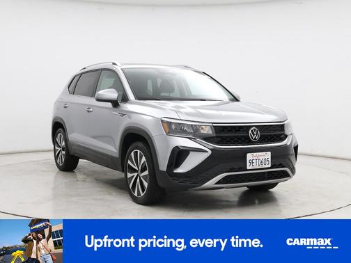 Silver 2023 Volkswagen Taos SE