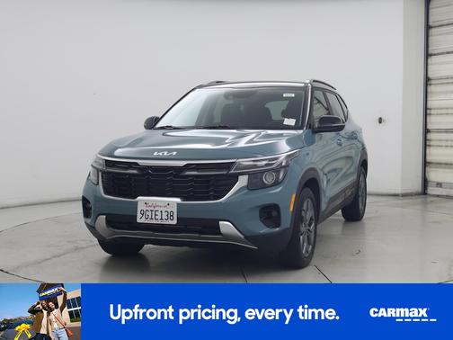Blue 2024 Kia Seltos S