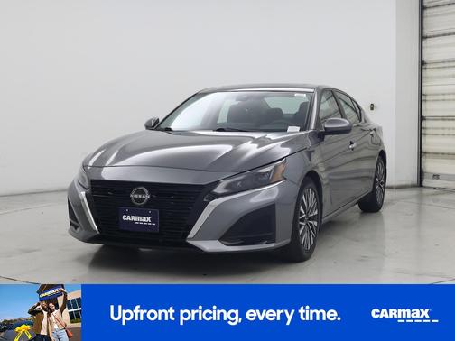 2023 Nissan Altima SV