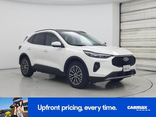 White 2024 Ford Escape