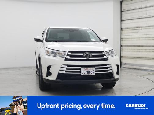 2019 Toyota Highlander LE