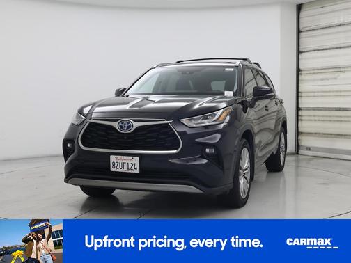 2022 Toyota Highlander Hybrid Platinum