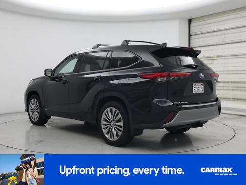2022 Toyota Highlander Hybrid Platinum