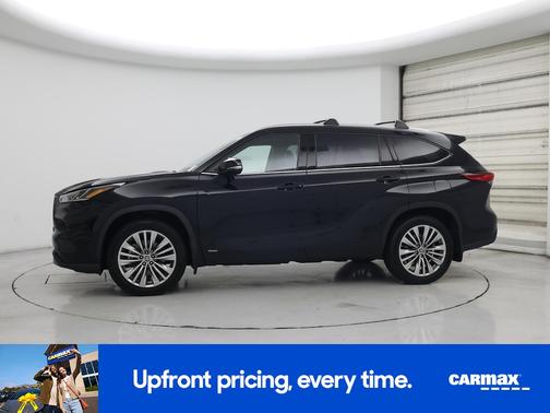 2022 Toyota Highlander Hybrid Platinum
