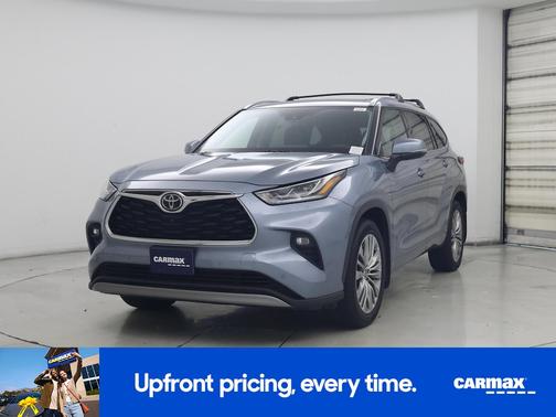 Blue 2022 Toyota Highlander Platinum