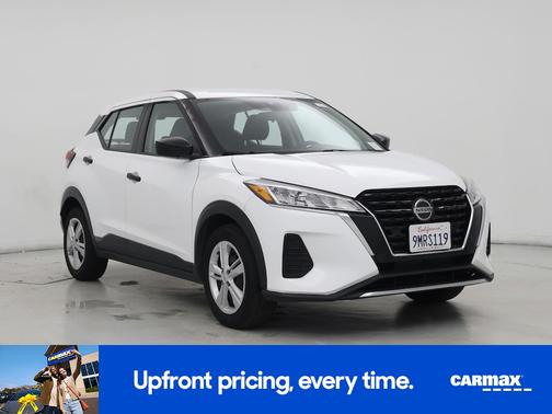 White 2021 Nissan Kicks S