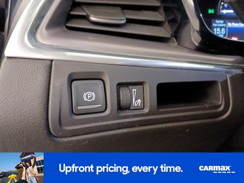 Blue 2017 Cadillac XT5 Luxury