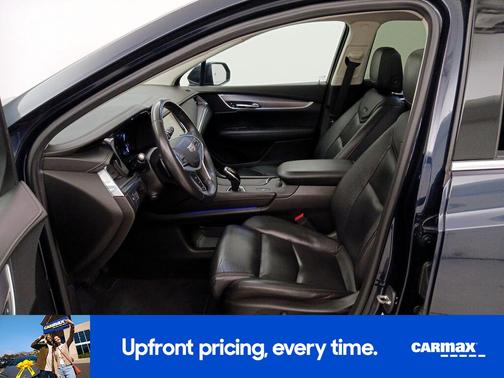 Blue 2017 Cadillac XT5 Luxury