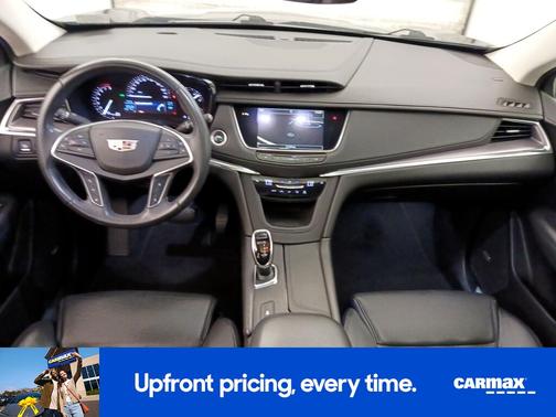 Blue 2017 Cadillac XT5 Luxury