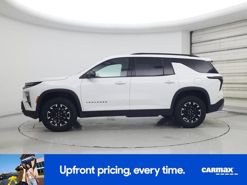 White 2024 Chevrolet Traverse Z71