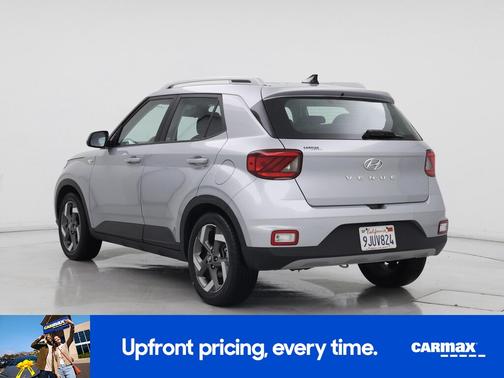 2022 Hyundai VENUE SEL