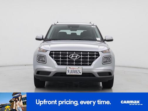 2022 Hyundai VENUE SEL