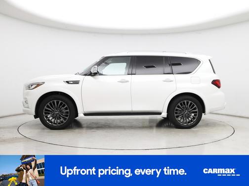 White 2023 INFINITI QX80 Sensory