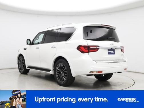White 2023 INFINITI QX80 Sensory
