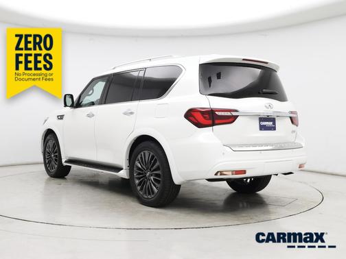 White 2023 INFINITI QX80 Sensory