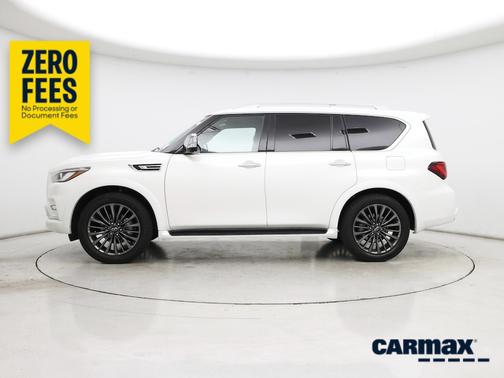 White 2023 INFINITI QX80 Sensory