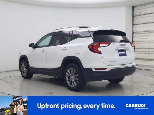 White 2023 GMC Terrain SLT
