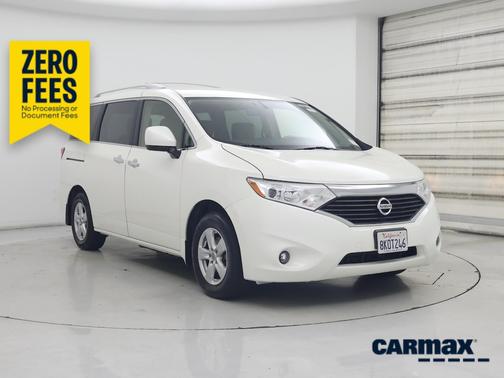 White 2015 Nissan Quest SV