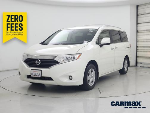 White 2015 Nissan Quest SV