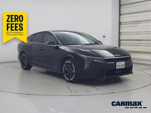 Black 2025 Kia K4 GT-Line