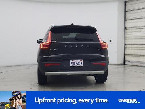 2020 Volvo XC40 T5 Momentum