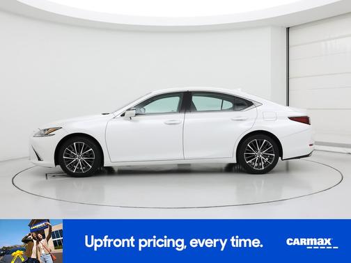 White 2022 Lexus ES 350