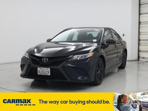 2019 Toyota Camry SE