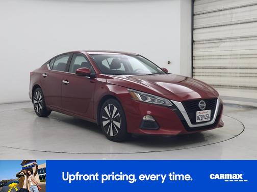 2022 Nissan Altima SV