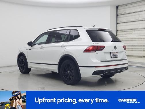 White 2024 Volkswagen Tiguan SE R-Line Black