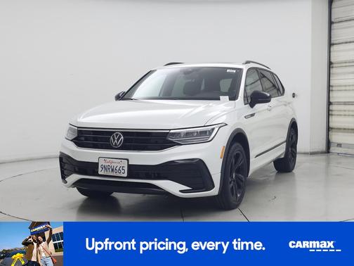 White 2024 Volkswagen Tiguan SE R-Line Black